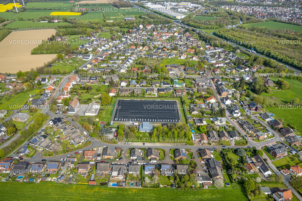 Boenen230404921 | Luftbild, Sportplatz Nordbögge an der Feuerwache, Baustelle mit Neubau für Kunstrasen, Bönen, Ruhrgebiet, Nordrhein-Westfalen, Deutschland