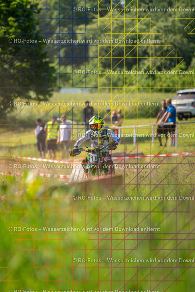 Wolfshausen 1 Lauf -273 | Sportfotografie von RO-Fotos: Motorsport, Motocross, Enduro, Laufveranstaltungen und Triathlon. Professionelle Fotos von Sportlern und Events. - Realisiert mit Pictrs.com
