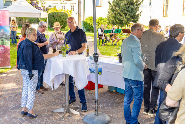 Weinpräsentation des neuen Jahrgangs | Bildershop von pixelworld.at - Realisiert mit Pictrs.com