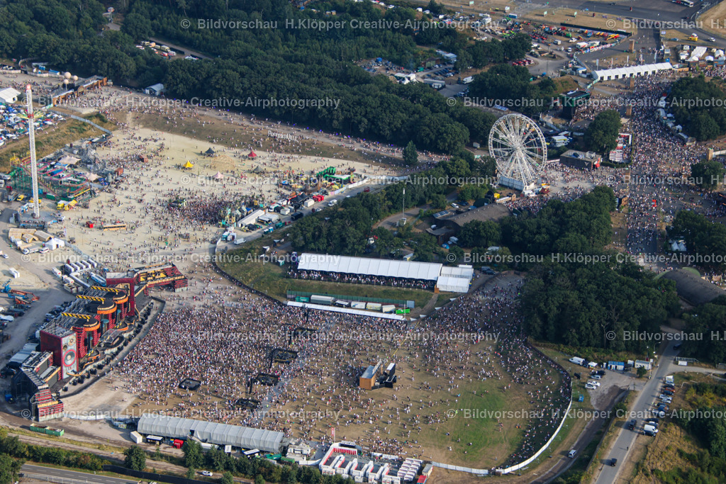 Weeze Parookaville 2022_ Creative_Airphotography H.Klöpper-6063 | Parookaville 2022 Weeze. Das größte Elektro Event Festival mit 220.000 Besucher. Zeltstadt - Realisiert mit Pictrs.com