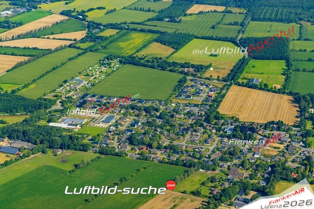 Luftbild Medelby - Die Luftaufnahme wurde 2025 vom UL-Flugzeug heraus erstellt ( keine Drohne ) - Hochauflösende Luftaufnahme - für professionelle Ausdrucke geeignet. Die Geschenkidee !Hier alle&nbsp;Infos zur Lizenzierung der LuftaufnahmeWir fliegen auch dieses Jahr wieder in Ihre Region um Luftbilder zu erstellen.- Luftbild anfragen