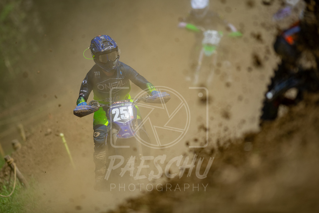 MX 2 (660) | Paeschuphoto Shop - Wer nicht sucht der auch nicht findet.Ob Motocrossbilder oder von einem besuchtem Spiel, Hauptsache Action. - Realisiert mit Pictrs.com