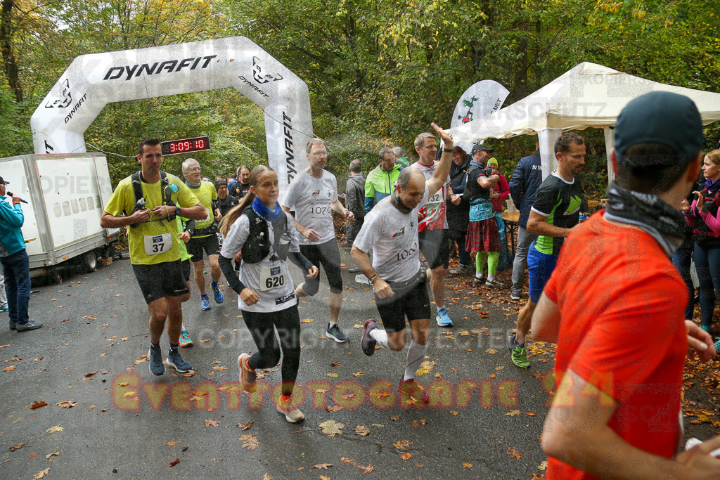 241027_1009_EX1_3620 | Sportfotografie im Rhein-Sieg Kreis, Köln, Bonn, NRW, Rheinland Pfalz, Hessen, etc. Unser Tätigkeitsfeld umfasst den Laufsport vom Volkslauf über den Marathon, Duathlon, Triathon bis zum Ultralauf wie Kölnpfad Ultra oder Schindertrail.