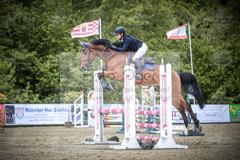 DOS_9911 | Entdecke hochwertige Reitturnierfotos von Foto Oger. Professionell, emotional und authentisch – jetzt Lieblingsmomente im Shop bestellen. - Realisiert mit Pictrs.com