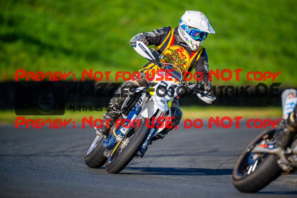 MaZZes_FotoMatrix_230930_1012 | UE40