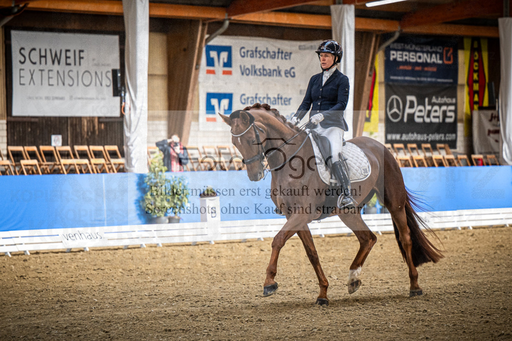 DOS_0556 | Entdecke hochwertige Reitturnierfotos von Foto Oger. Professionell, emotional und authentisch – jetzt Lieblingsmomente im Shop bestellen.Deutschlandweite Turnierfotografie. - Realisiert mit Pictrs.com