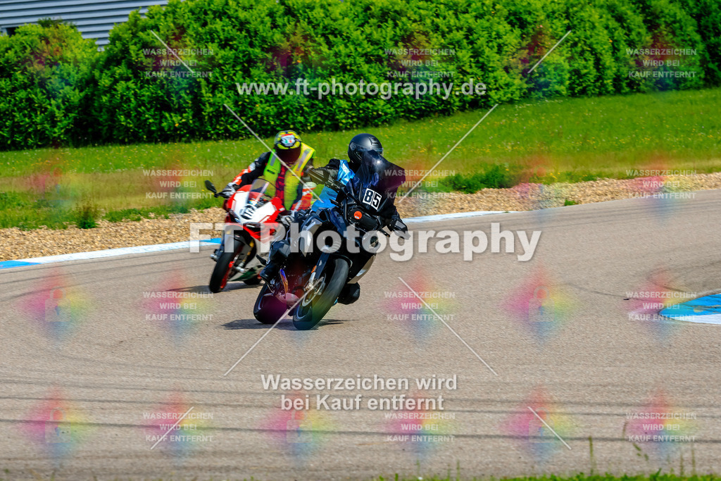 MotoTeam-9003 | Hier findet Ihr Bilder von Touristenfahrten auf der Nürburgring Nordschleife oder von anderen Veranstaltungen die ich besucht habe. Viel Spass beim Durch Schauen 