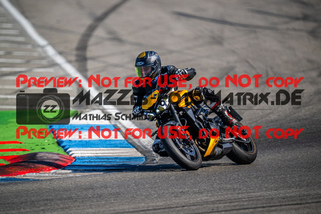 MaZZes_FotoMatrix_240520_6007705_0215 | GELB