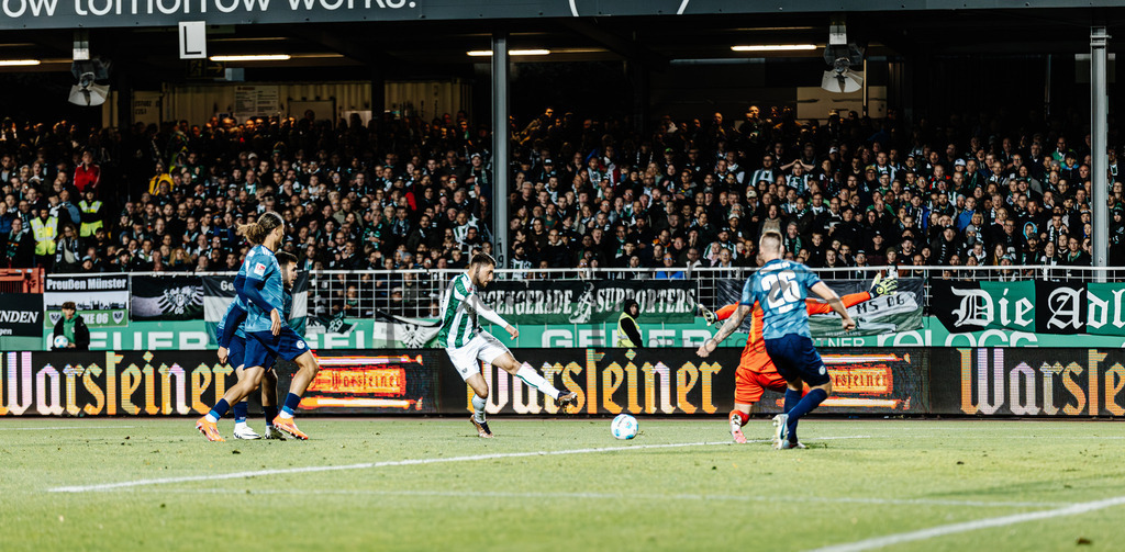 2. Bundesliga, Saison 2024/25, 7. Spieltag: SC Preußen Münster - FC Schalke 04 | Münster, 28.09.2024: 2. Bundesliga, 7. Spieltag, SC Preußen Münster gegen FC Schalke 04 im LVM-Preußenstadion in Münster. Foto: sportfotografie.ms | Markus Paletta - Realisiert mit Pictrs.com