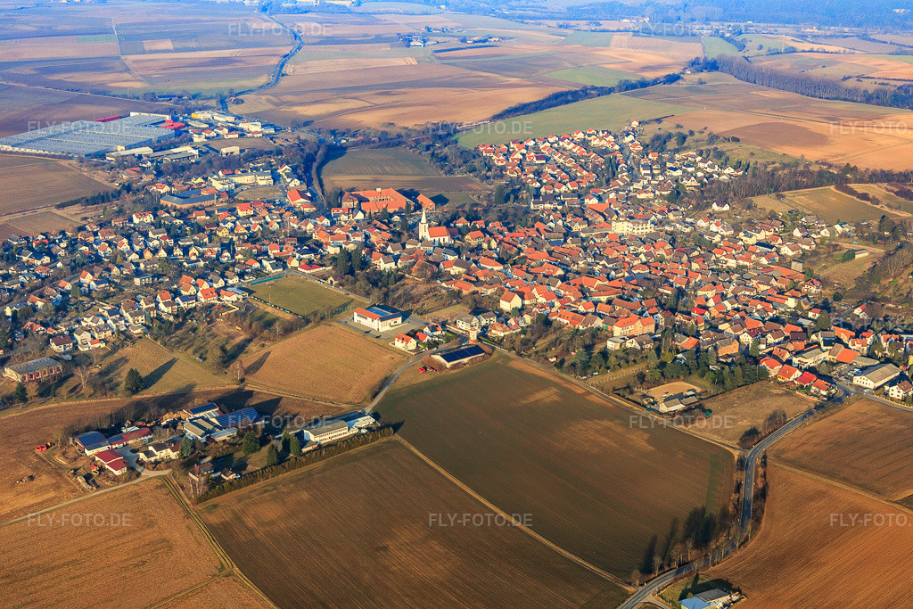 Luftbild: Dorfansicht im Odenwald aus Süden im Ortsteil Lengfeld in Otzberg im Bundesland Hessen in Deutschland. Foto: IMG_096814.jpg vom 15.02.2017 durch Werner Riehm/FLY-FOTO.de
