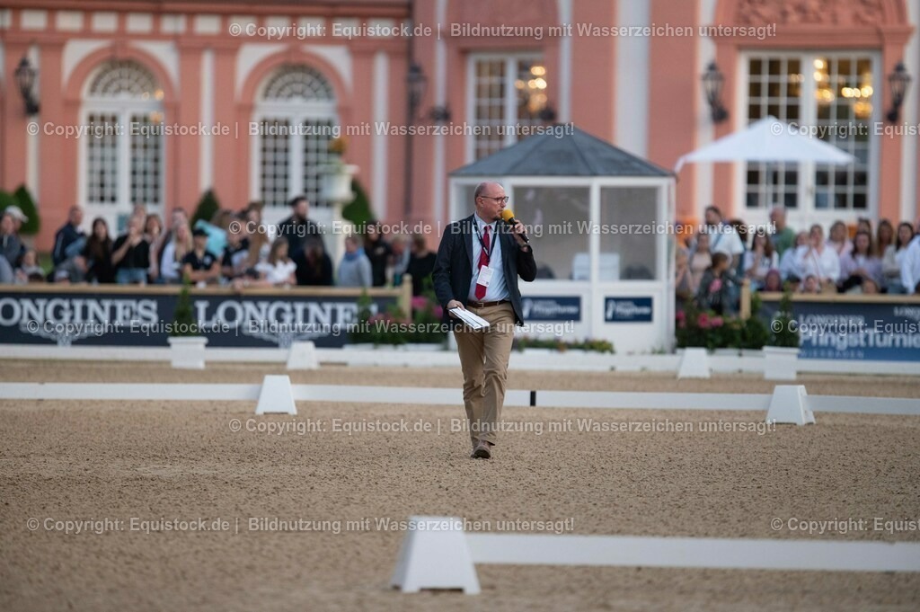 20230527_Voltigieren_NASPA_Flutlicht_0003 | equistock