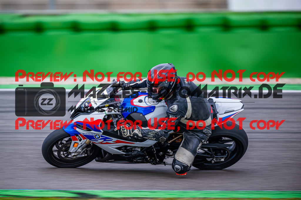 MaZZes_Fotomatrix_20240316_6007705_6419 | Fotograf Mathias Schmid
Sportfotograf,
Eventfotograf,
Hochzeitsfotograf,
Portraitfotograf