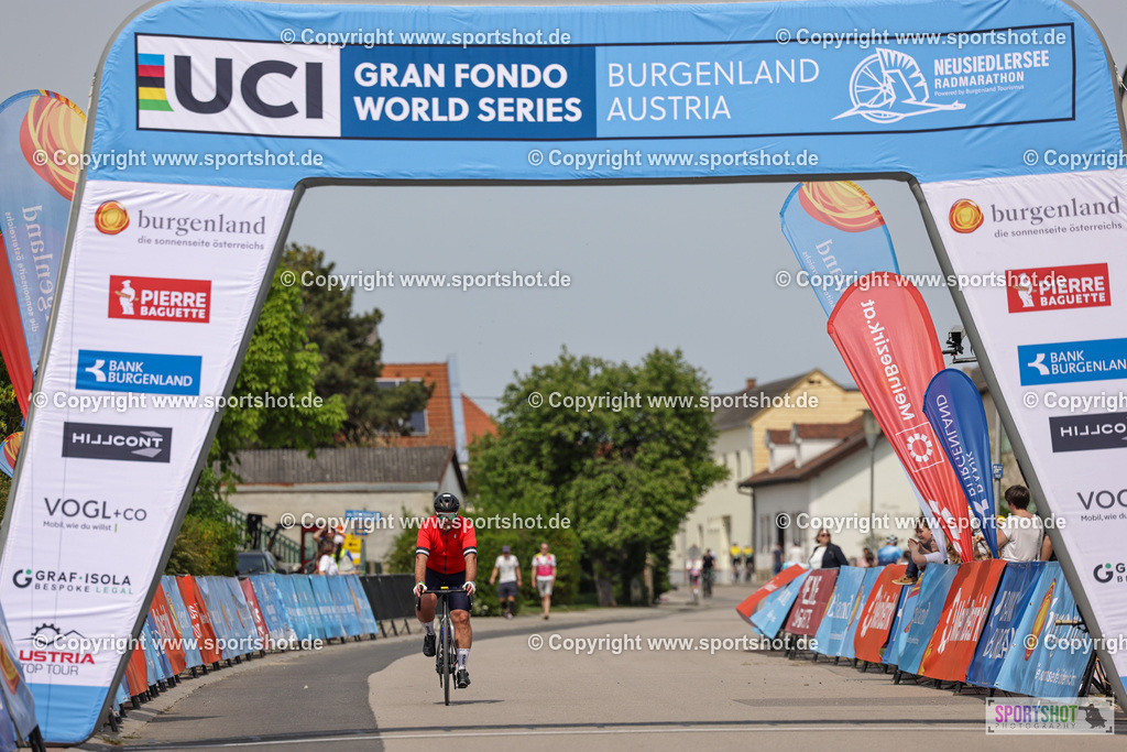 VJ__9751 | Neusiedlersee Radmarathon 2026@sportshot_your_pictrs #yourpictures#roadtowm2029 #nrm #neusiedlerseeradmarathon #neusiedlersee #neusiedlerseetourismus #burgenland #mörbisch #nrm26 #burgenlandtourismus #voglundco #poweredbyburgenlandtourismus #radsport #rad #marathon #ucigranfondo #visitburgenland #ucigranfondoworldseries