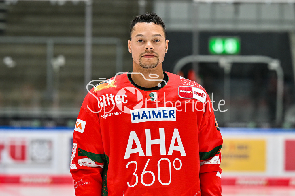 Augsburger Panther 2025/26 | im Bild Madison BOWEY (Augsburger Panther 22) / Einzelfoto / Freisteller / Media Day Augsburger Panther: Curt-Frenzel Stadion am 06.08.2025