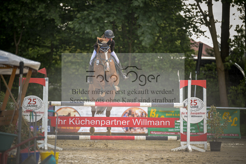 20240505-DOS_7947 | Entdecke hochwertige Reitturnierfotos von Foto Oger. Professionell, emotional und authentisch – jetzt Lieblingsmomente im Shop bestellen.Deutschlandweite Turnierfotografie. - Realized with Pictrs.com