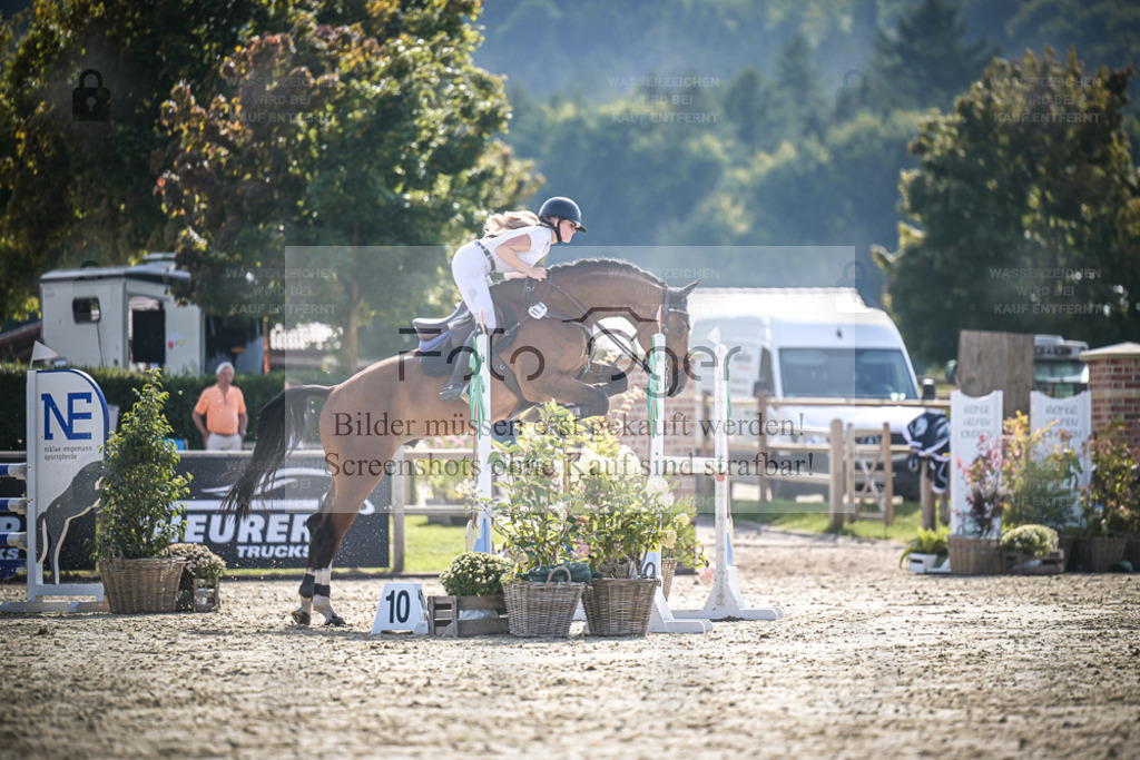 DOS_9625 | Entdecke hochwertige Reitturnierfotos von Foto Oger. Professionell, emotional und authentisch – jetzt Lieblingsmomente im Shop bestellen. - Realisiert mit Pictrs.com