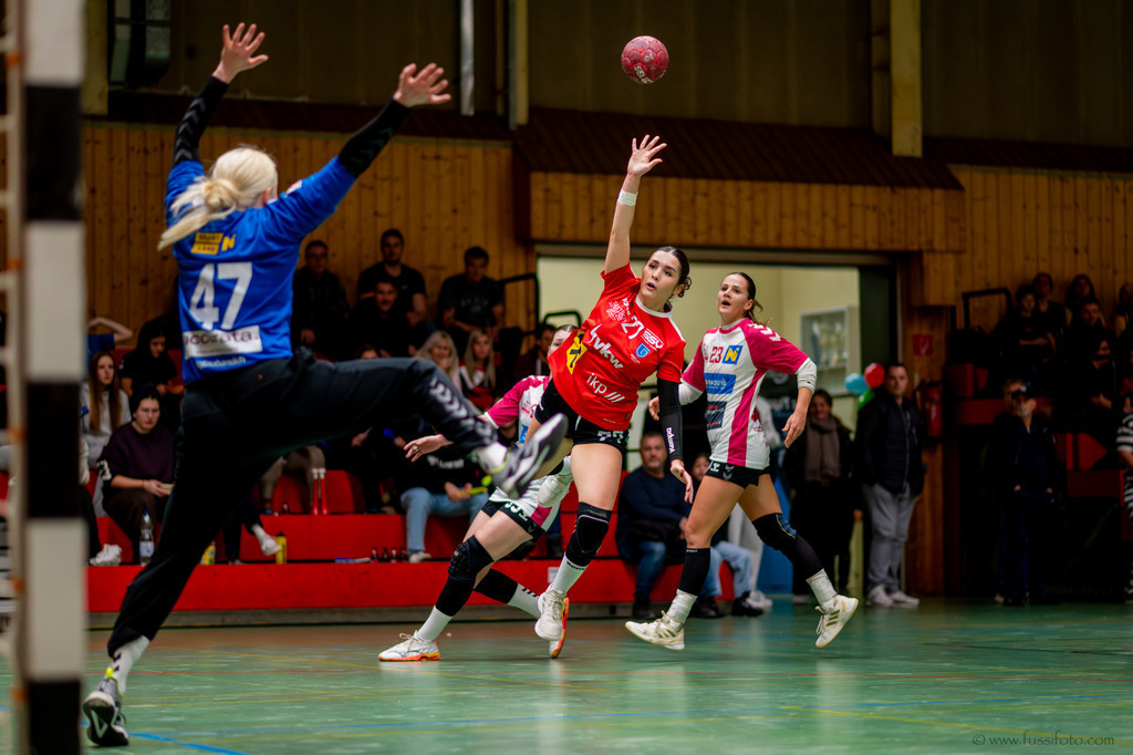 DSC_5698 | "Fussifoto.com – Ihr Ansprechpartner für hochwertige Fotografie! Entdecken Sie kreative Bilder und professionelle Dienstleistungen. Kontaktieren Sie uns für Ihre Projekte!"