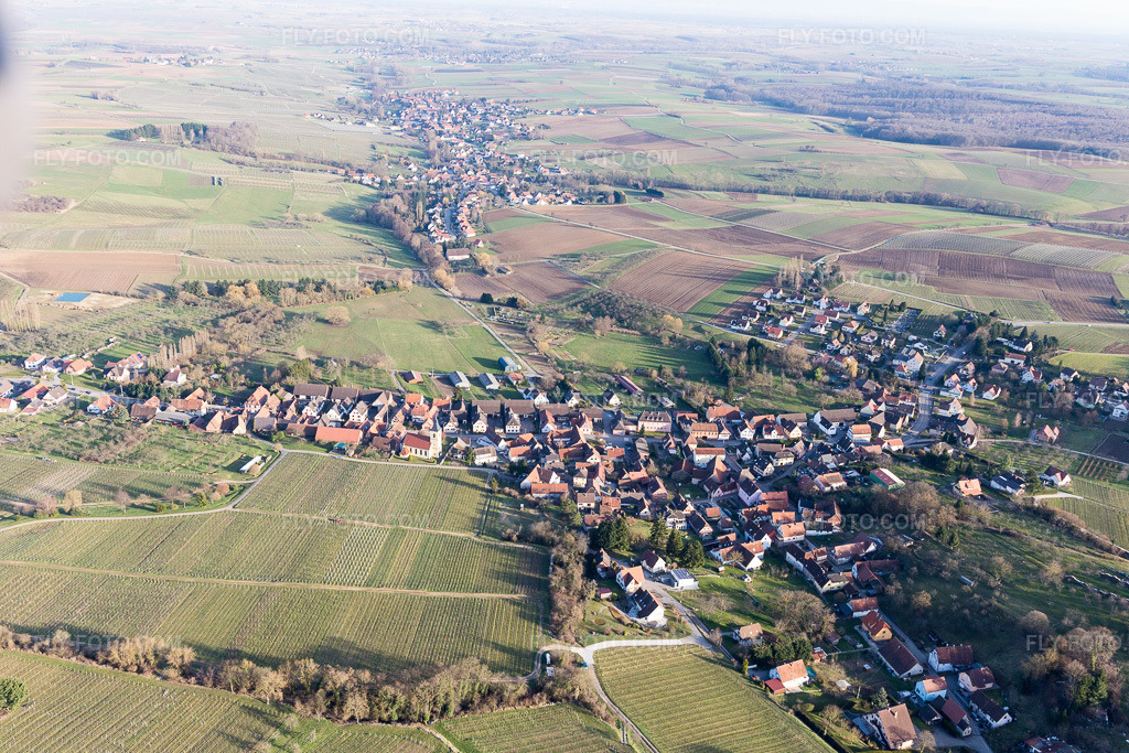Aerial view: Oberhoffen-les-Wissembourg in Oberhoffen-lès-Wissembourg in the state Bas-Rhin, France.Photo: IMG_104940.jpg taken on 03/21/2018 by Werner Riehm/FLY-FOTO.comResolution of the original: 5472 x 3648 px