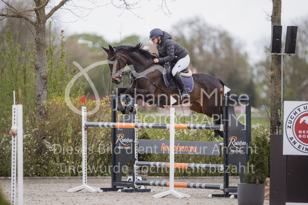 230427_HofSosath_2Ph-M2St-159 | Deine schönsten Turniermomente als professionelle Fotos! Entdecke hochwertige Pferdesport-Fotografie im Online-Shop. Jetzt Fotos finden & bestellen!