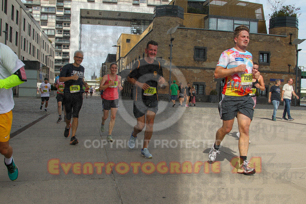 250920_1330_EV4_5859 | Sportfotografie im Rhein-Sieg Kreis, Köln, Bonn, NRW, Rheinland Pfalz, Hessen, etc. Unser Tätigkeitsfeld umfasst den Laufsport vom Volkslauf über den Marathon, Duathlon, Triathon bis zum Ultralauf wie Kölnpfad Ultra oder Schindertrail.