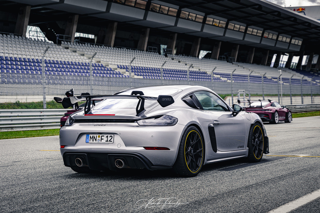 Red Bull Ring 2025 | Entdecken Sie die faszinierende Welt von Alexander Tschuncky Arts: Kreative Fotografie, atemberaubende Automobilkunst und hochwertiger Bilderdruck. Lassen Sie sich inspirieren! - Realisiert mit Pictrs.com