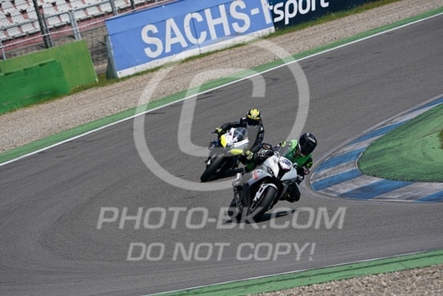 2022_05_09_PBK_23862 | Sportfotografie; SlowMotion; Video; Rennstrecke; Hafeneger; Speer; Racing; RSE; BMW; CBO; Trackday; Motorsportarena; Hockenheimring; Brno; Most; Barcelona; Valencia