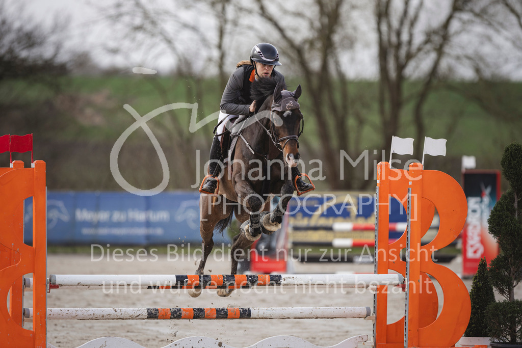 240330_Fruehlingsfest_Stil-A1_U30-313 | Deine schönsten Turniermomente als professionelle Fotos! Entdecke hochwertige Pferdesport-Fotografie im Online-Shop. Jetzt Fotos finden & bestellen!