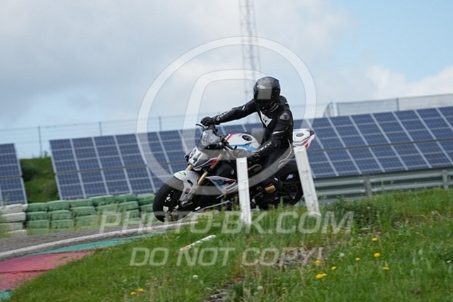 2024_05_13_PBK_15500 | Sportfotografie; SlowMotion; Video; Rennstrecke; Hafeneger; Speer; Racing; RSE; BMW; CBO; Trackday; Motorsportarena; Hockenheimring; Brno; Most; Barcelona; Valencia