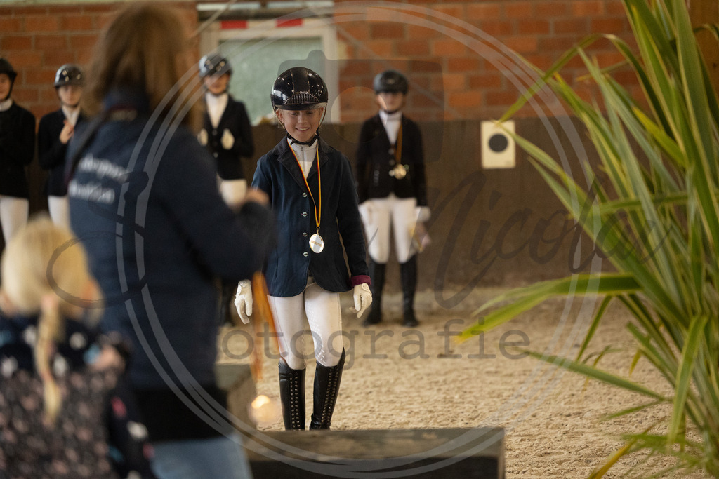 994A2731 | sabrinanicolaifotografie - Realisiert mit Pictrs.com