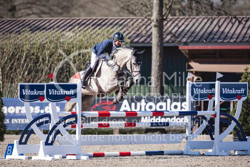 250408_Mühlen_SprPf-A2-275 | Deine schönsten Turniermomente als professionelle Fotos! Entdecke hochwertige Pferdesport-Fotografie im Online-Shop. Jetzt Fotos finden & bestellen!