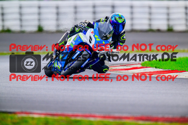 MaZZes_FotoMatrix_240910_6007705_2-179 | WEISS