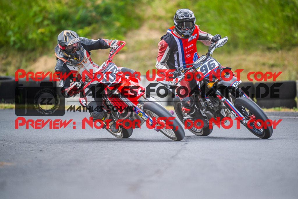 MaZZes_FotoMatrix_220528_9395 | Fotograf Mathias Schmid
Sportfotograf,
Eventfotograf,
Hochzeitsfotograf,
Portraitfotograf