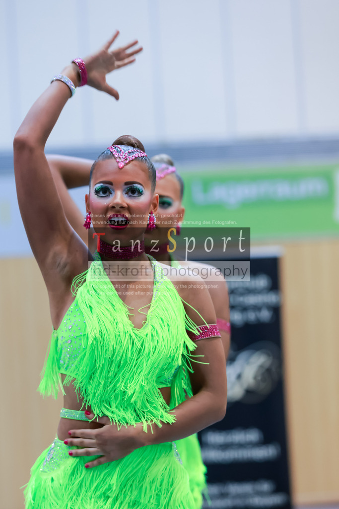 20260307_Solo-Forma_BL2_Nbg09368 | Tanzsportbilder, Standardtanz, Lateintanz, WDSF, DTV, LTVB, dancecomp, goc, hessen tanzt, blaues band der spree, walzer, tango, wiener walzer, slowfox, quickstepp, samba, rumba, cha-cha-cha, paso doble. jive, hd-kroft photography, turniertanzsport