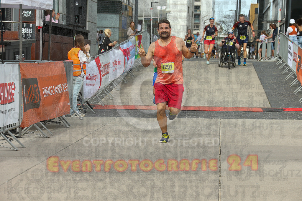 250920_1323_EX1_4295 | Sportfotografie im Rhein-Sieg Kreis, Köln, Bonn, NRW, Rheinland Pfalz, Hessen, etc. Unser Tätigkeitsfeld umfasst den Laufsport vom Volkslauf über den Marathon, Duathlon, Triathon bis zum Ultralauf wie Kölnpfad Ultra oder Schindertrail.