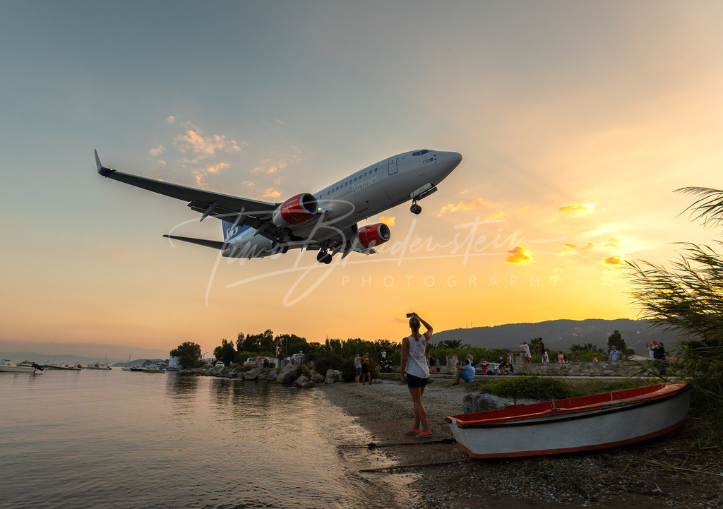 I11A9666-CR2_DxO_DeepPRIME Kopie | Buy high-quality aviation and travel photography prints by professional photographer Timo Breidenstein. Authentic images, professionally printed, worldwide shipping. - Realisiert mit Pictrs.com