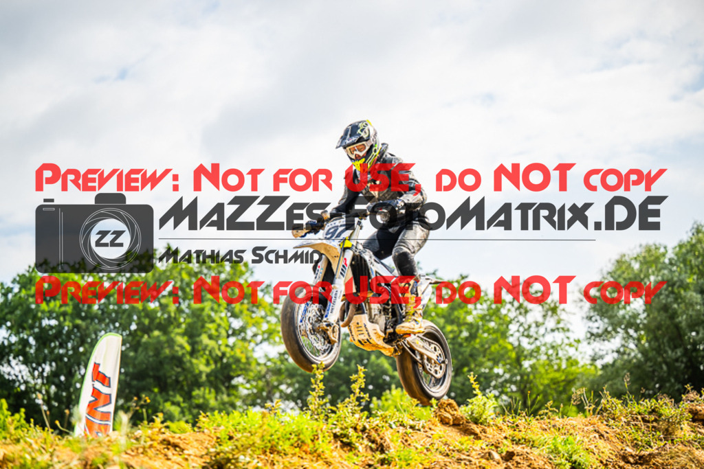 MaZZes_FotoMatrix_230702_0452 | S4