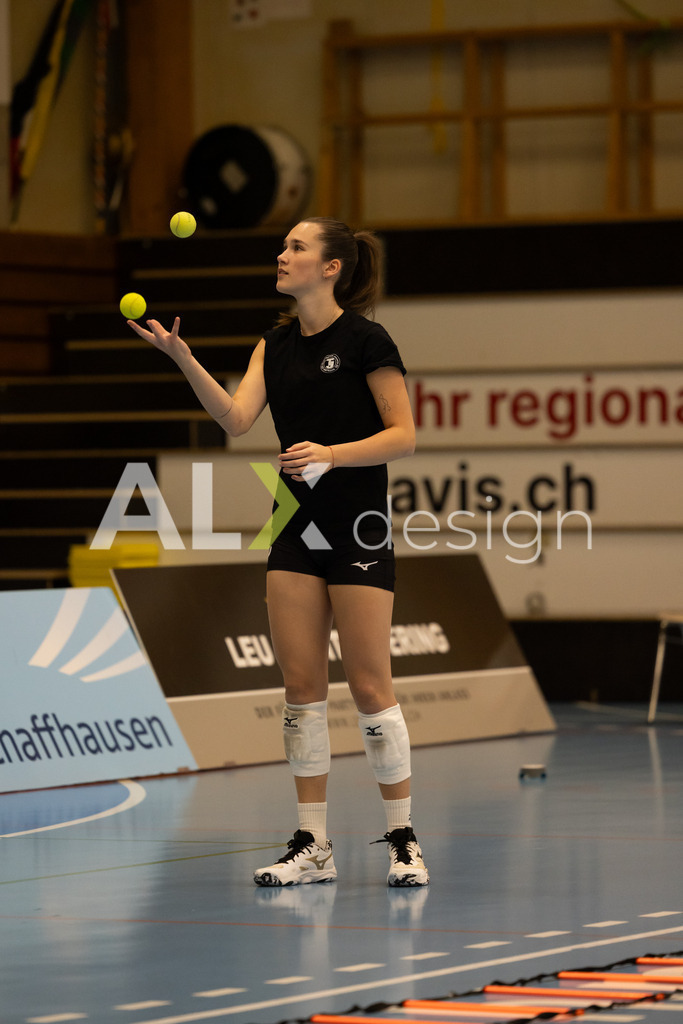 Volleyball I Frauen I Saison 2025-2026 I CEV Volleyball Challenge Cup 2026 | Women I 16th Finals I VC Kanti Schaffhausen - TJ Ostrava I 03.12.2025 | TJ Ostrava - 5 Nela Tobiášová (CZ) – Libera - Realisiert mit Pictrs.com