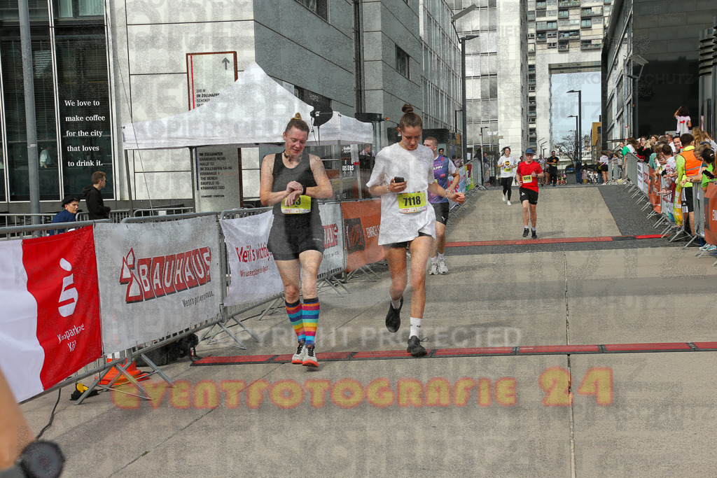 250920_1328_EX1_4856 | Sportfotografie im Rhein-Sieg Kreis, Köln, Bonn, NRW, Rheinland Pfalz, Hessen, etc. Unser Tätigkeitsfeld umfasst den Laufsport vom Volkslauf über den Marathon, Duathlon, Triathon bis zum Ultralauf wie Kölnpfad Ultra oder Schindertrail.