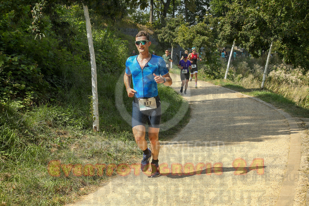 250824_1447_EX1_7567 | Sportfotografie im Rhein-Sieg Kreis, Köln, Bonn, NRW, Rheinland Pfalz, Hessen, etc. Unser Tätigkeitsfeld umfasst den Laufsport vom Volkslauf über den Marathon, Duathlon, Triathon bis zum Ultralauf wie Kölnpfad Ultra oder Schindertrail.