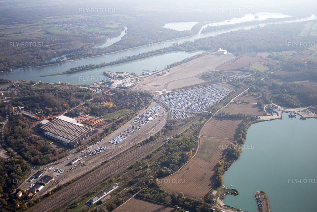 Vue aérienne: Vue de la ville à Lauterbourg dans le département Bas Rhin, France. Photo: IMG_075816.jpg prise le 02/11/2014 par Werner Riehm/FLY-FOTO.euRésolution de l'original: 5472 x 3648 px