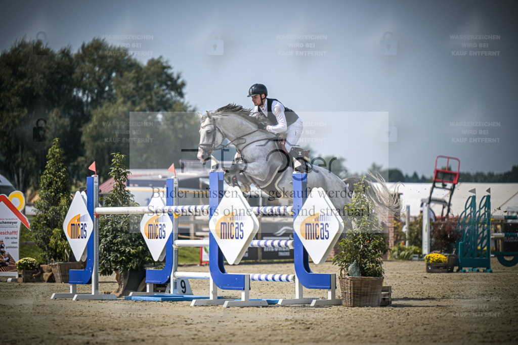 DOS_0582 | Entdecke hochwertige Reitturnierfotos von Foto Oger. Professionell, emotional und authentisch – jetzt Lieblingsmomente im Shop bestellen. - Realisiert mit Pictrs.com