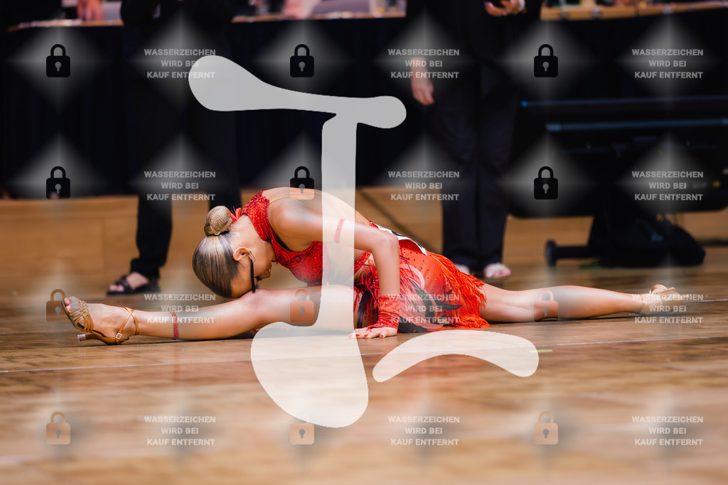 GOC 2025 - WDSF Solo Junior II Latin Female - 2025-08-21-8809 | Webshop for digital downloads and prints of dance sport, event & show photographer Julian Link - Realisiert mit Pictrs.com