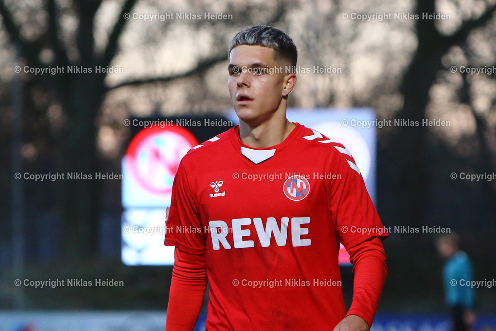 NH_FCEintrachtNorderstedt_FCStPauliU23_RegionalligaNord_30112024 | #23 Nick Selutin (FC Eintracht Norderstedt)Fußball I Herren I Regionalliga Nord I Saison 2024-2025 I 21. Spieltag I FC Eintracht Norderstedt - FC St. Pauli U23 I 30.11.2024 I Edmund-Plambeck-Stadion