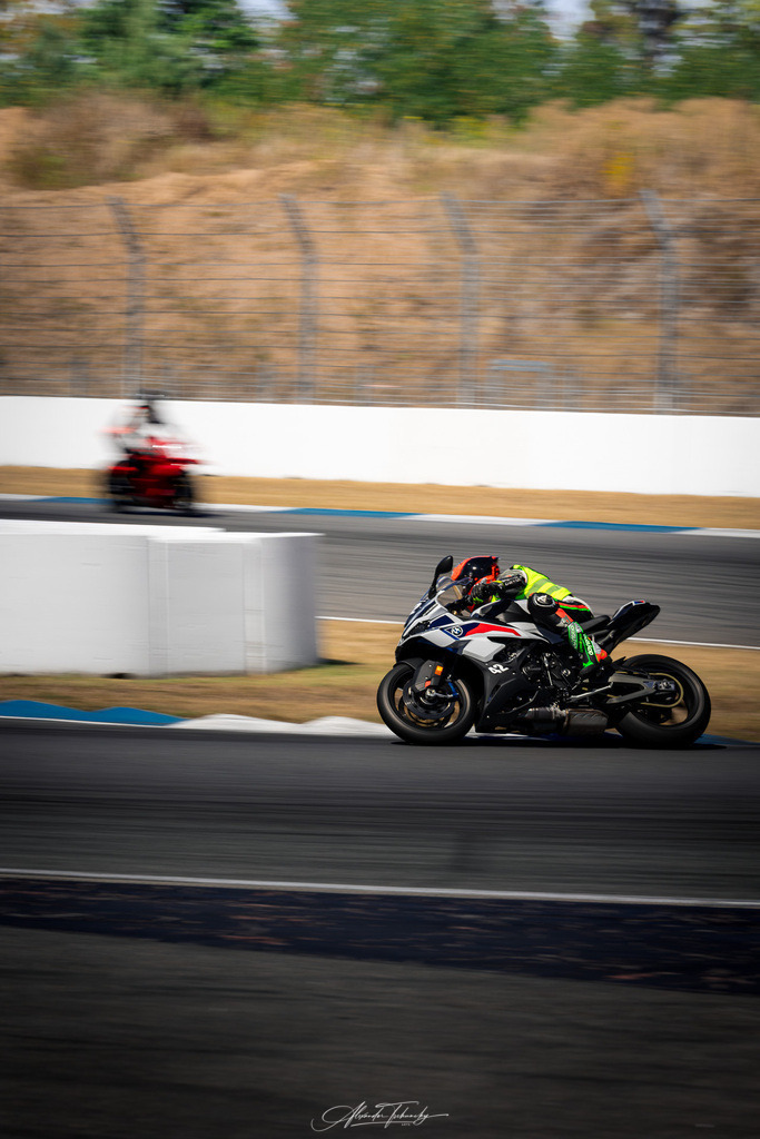 Ducati Trackday Hockenheimring 2026 | Entdecken Sie die faszinierende Welt von Alexander Tschuncky Arts: Kreative Fotografie, atemberaubende Automobilkunst und hochwertiger Bilderdruck. Lassen Sie sich inspirieren! - Realisiert mit Pictrs.com