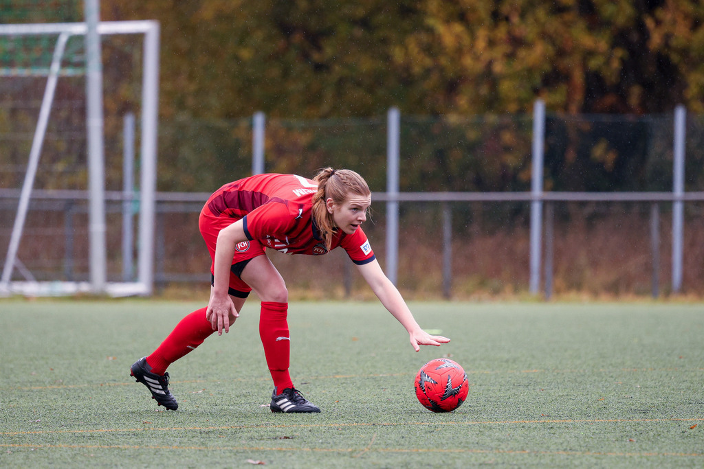 FCHWAS_251102_4620 | 1.FC Heidenheim 1846 II vs. SGM DJK-SV Wasseralfingen/Neuler, Fußball, Frauen, Bezirksliga, 2025/2026, 8. Spieltag, 02.11.2025 in Mergelstetten (Foto: Michael Bulling) - Realisiert mit Pictrs.com