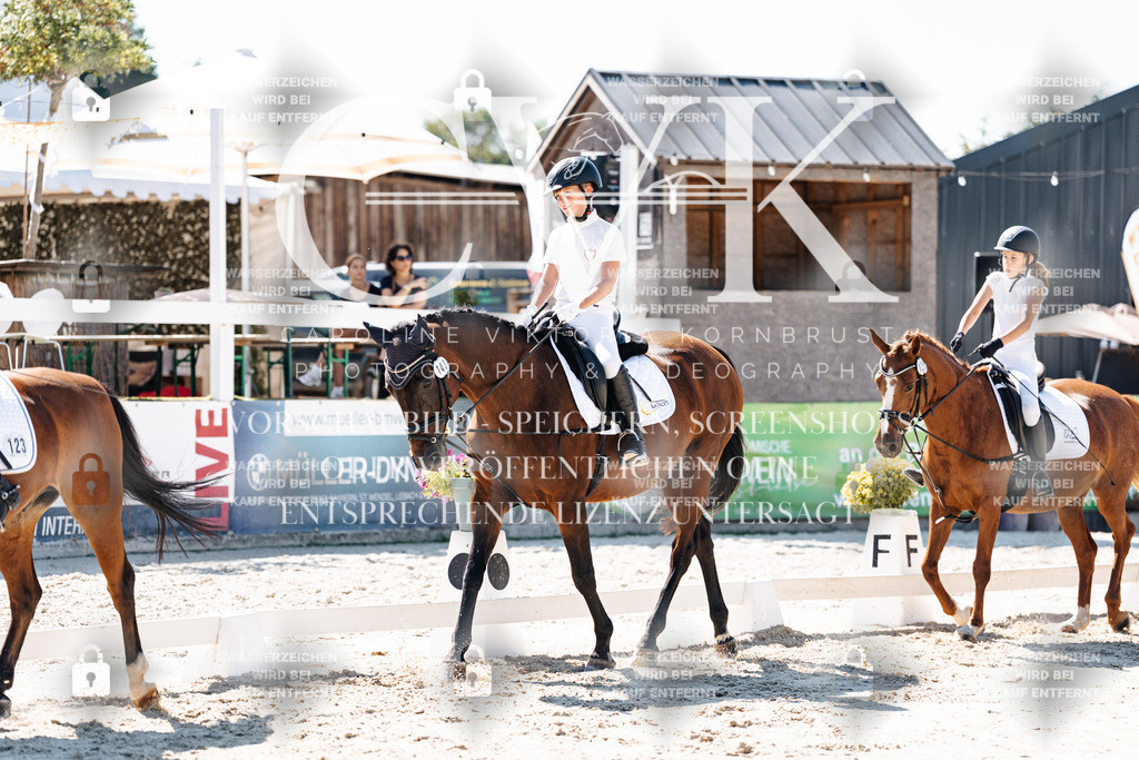 CK902499 | Turnierfotografie Pferdefotografie Trier Rheinland-Pfalz Pferdesport Reitsport Tierfotografie Sportfotografie Pferdevideo Pferdevideografie Equestrianvideography equestrianphotography  - Realisiert mit Pictrs.com