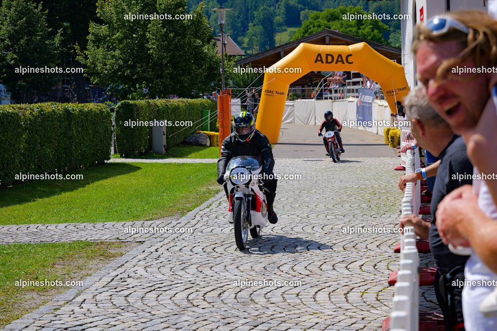 P1014726 | Erleben Sie atemberaubende, hochqualitative Fotos Ihrer Fahrt entlang der malerischen Alpenstraßen. Besuchen Sie alpineshots.com, um professionelle Aufnahmen Ihrer unvergesslichen Reise zu finden und zu kaufen - Realisiert mit Pictrs.com