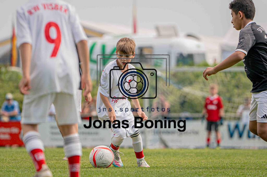 Fußball I E-Junioren I Saison 2025-2026 I OM-Cup Lüsche I Sonntag  I 23611 | jns.sportfotos - Realisiert mit Pictrs.com