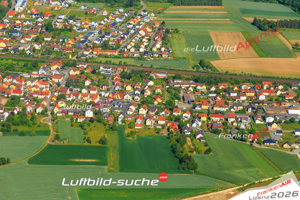 Die Luftaufnahme der Stadt Breitengüßbach wurde vom UL-Flugzeug heraus erstellt ( keine Drohne )- hohe Auflösung für beste Qualität