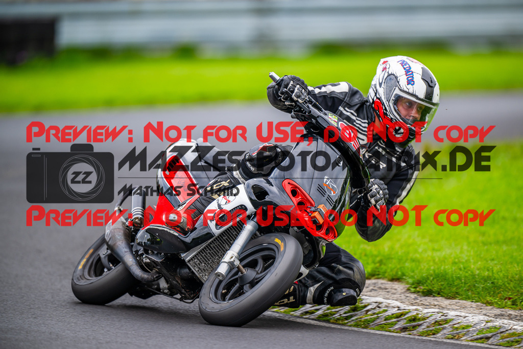 MaZZes_FotoMatrix_230827_2112 | K2